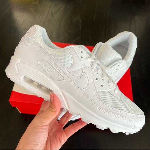 ✔️NIB✔️ NIKE Air Max 90 Recraft Triple White - Picture 3 of 11